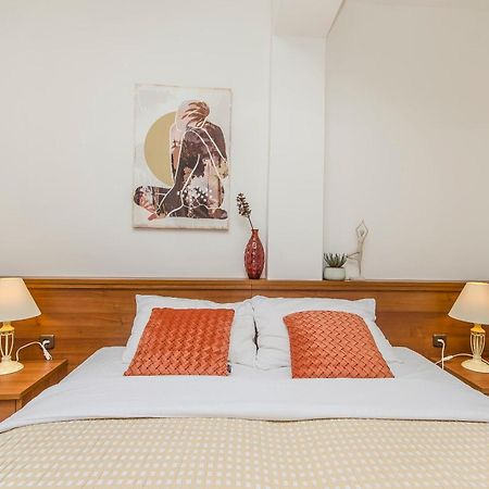 House Hotel Plava Laguna 迪斯诺 外观 照片