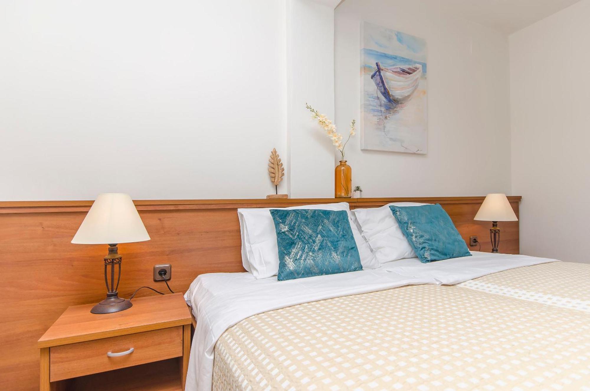 House Hotel Plava Laguna 迪斯诺 外观 照片