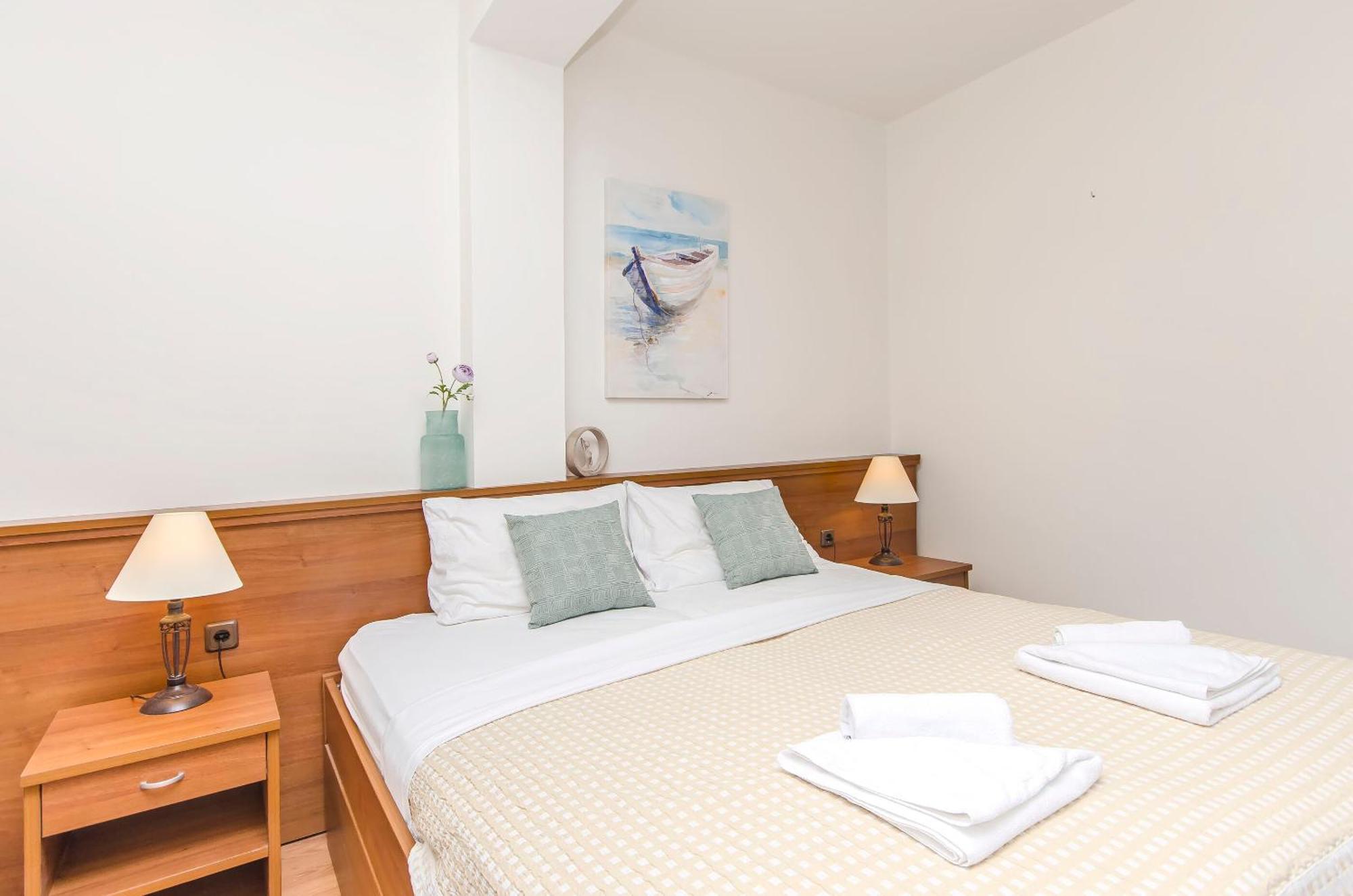 House Hotel Plava Laguna 迪斯诺 外观 照片