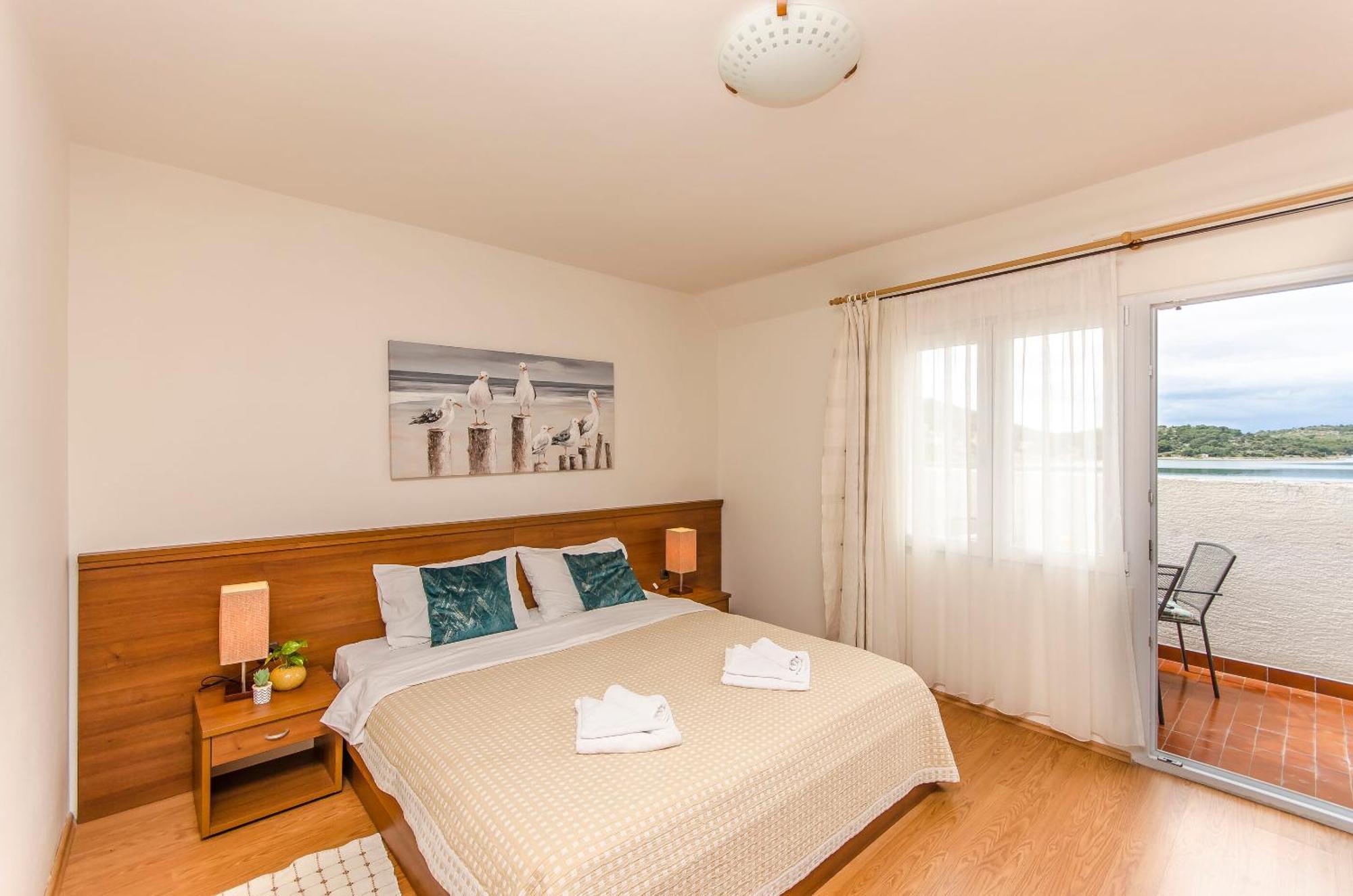 House Hotel Plava Laguna 迪斯诺 外观 照片