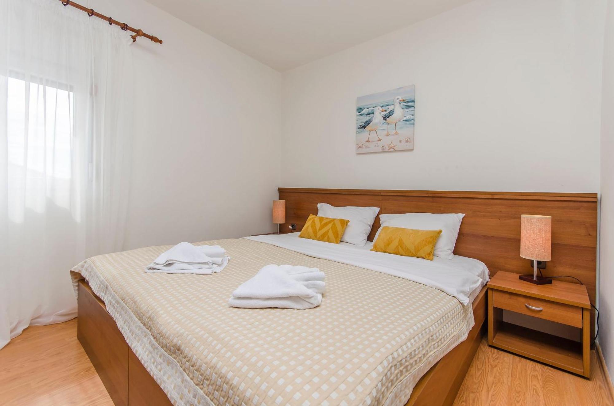 House Hotel Plava Laguna 迪斯诺 外观 照片