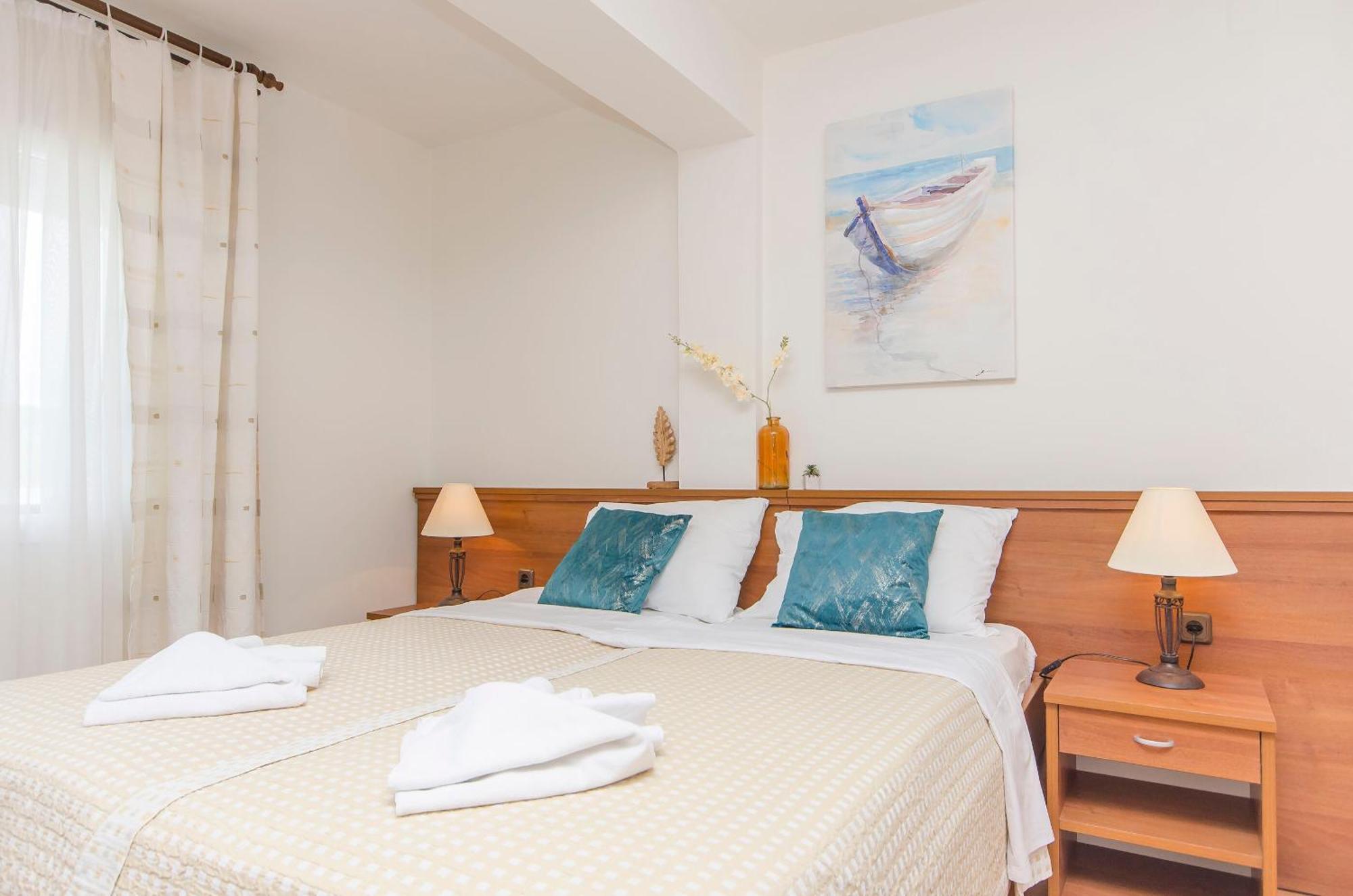 House Hotel Plava Laguna 迪斯诺 外观 照片