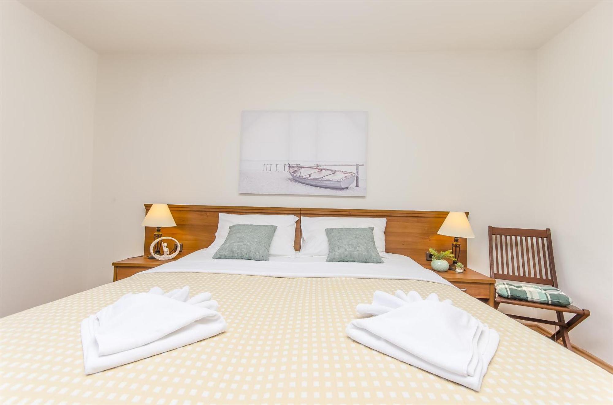 House Hotel Plava Laguna 迪斯诺 外观 照片