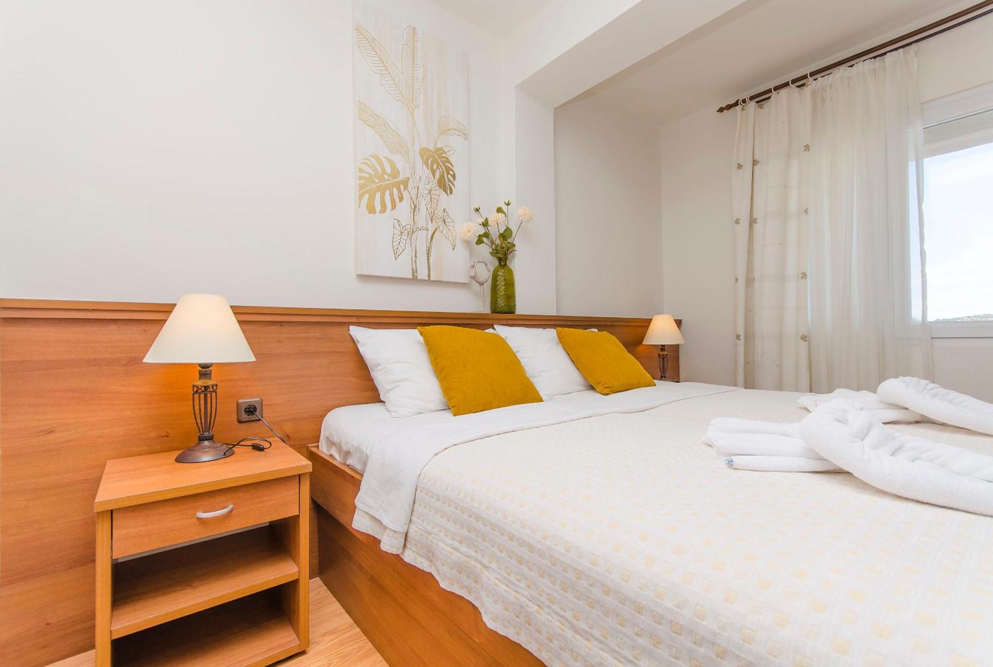 House Hotel Plava Laguna 迪斯诺 外观 照片